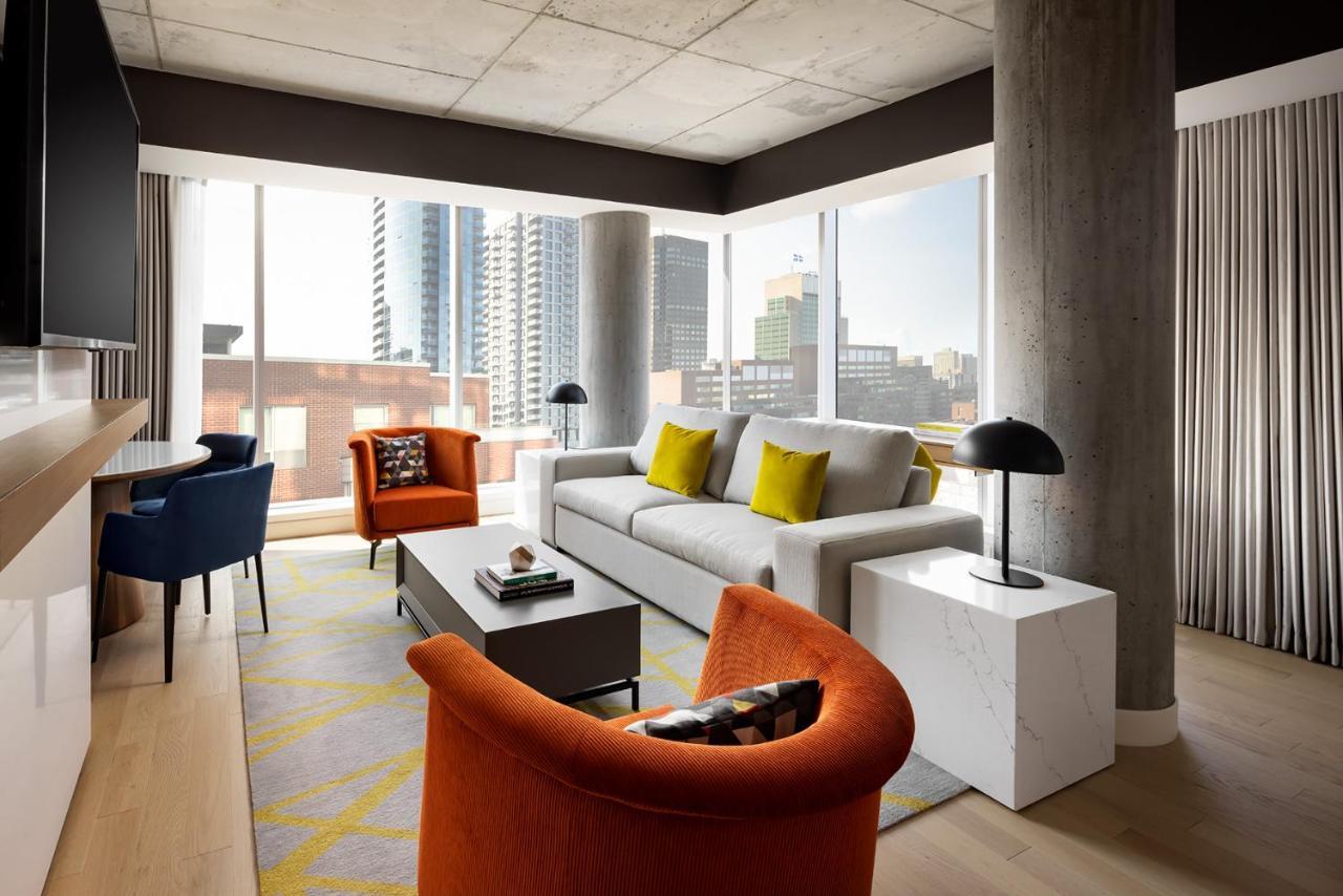 Humaniti Hotel Montreal, Autograph Collection Exterior photo